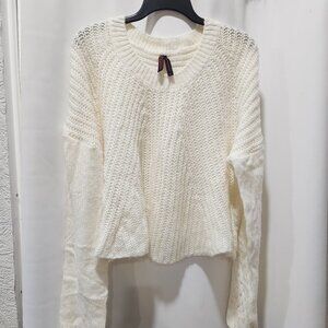 Yoki elegant Cropped white sweater with eyelet style sleeves Size XL